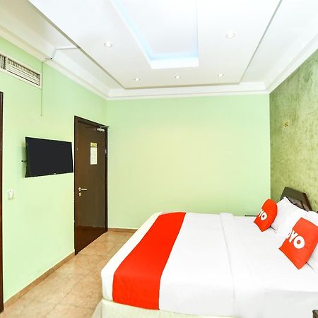 Oyo 137 Marina Hotel Maszkat Kültér fotó
